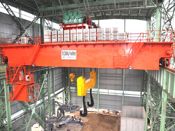 不同炉型工况下该如何选择铸造起重机类型